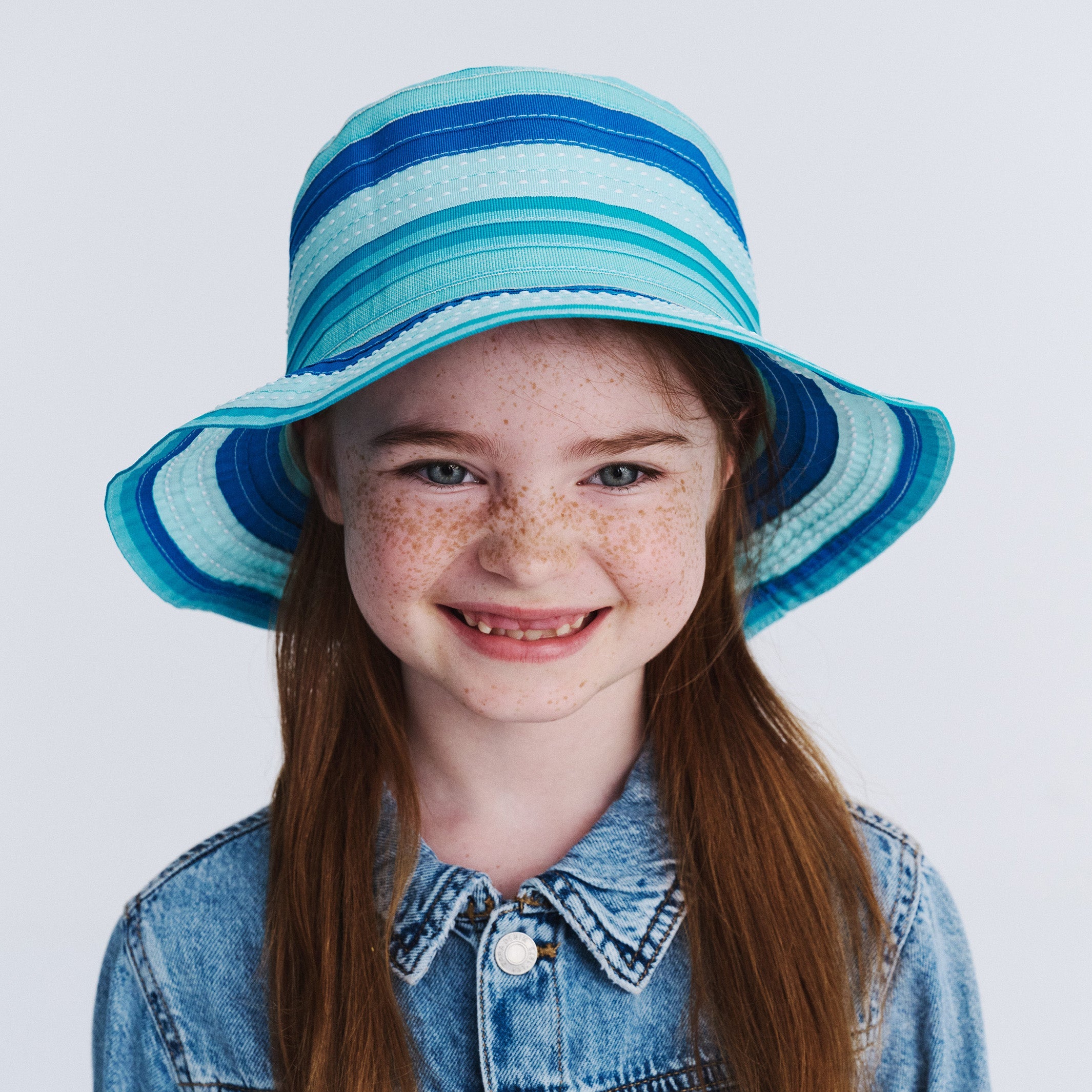  Chloe Bucket Hat - Blue