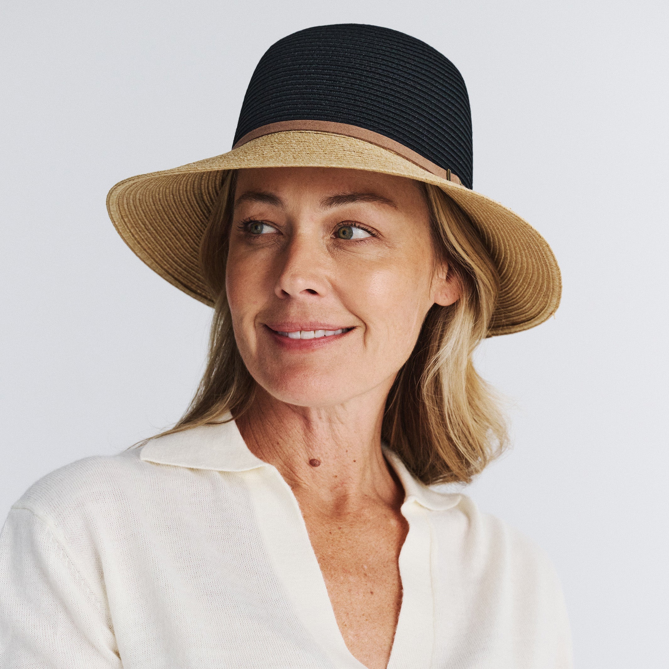  Daphne Bucket Hat - Black Natural
