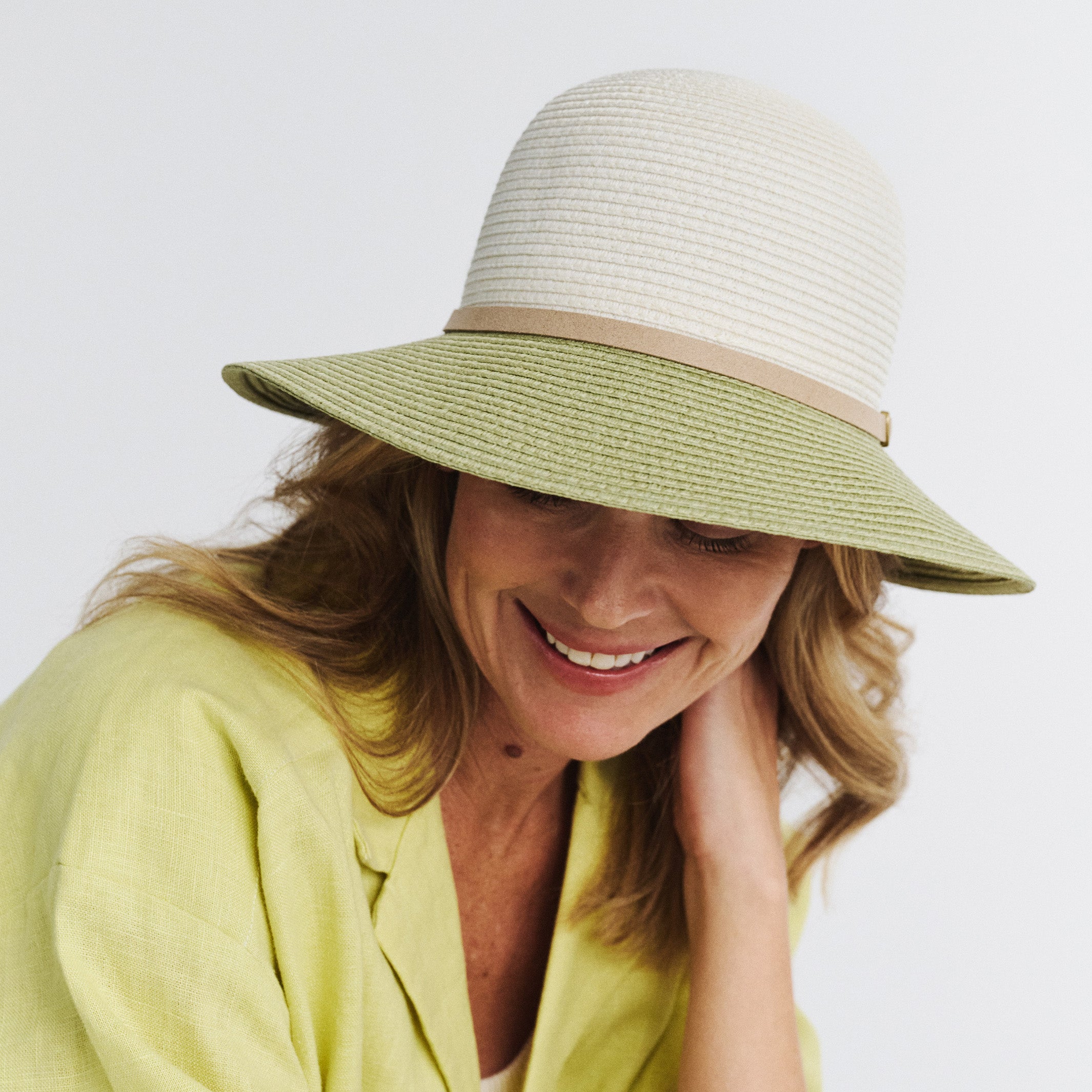  Daphne Bucket Hat - Ivory Sage