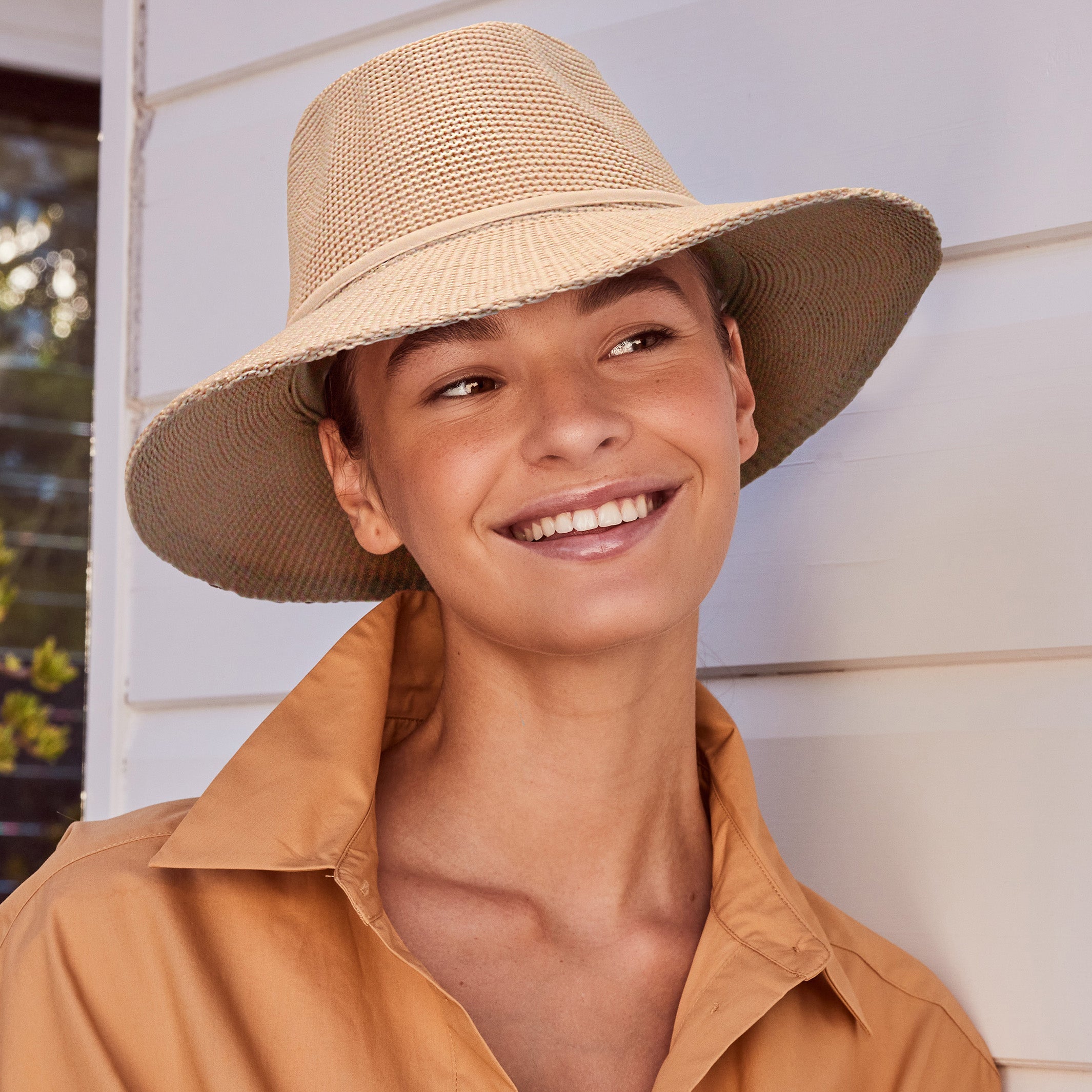  Jacqui Mannish Hat - Beige