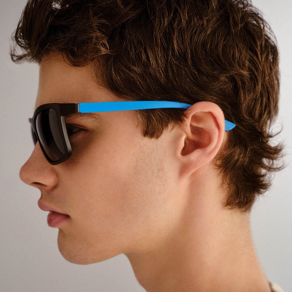  Arltunga Sunglasses - Black/Blue