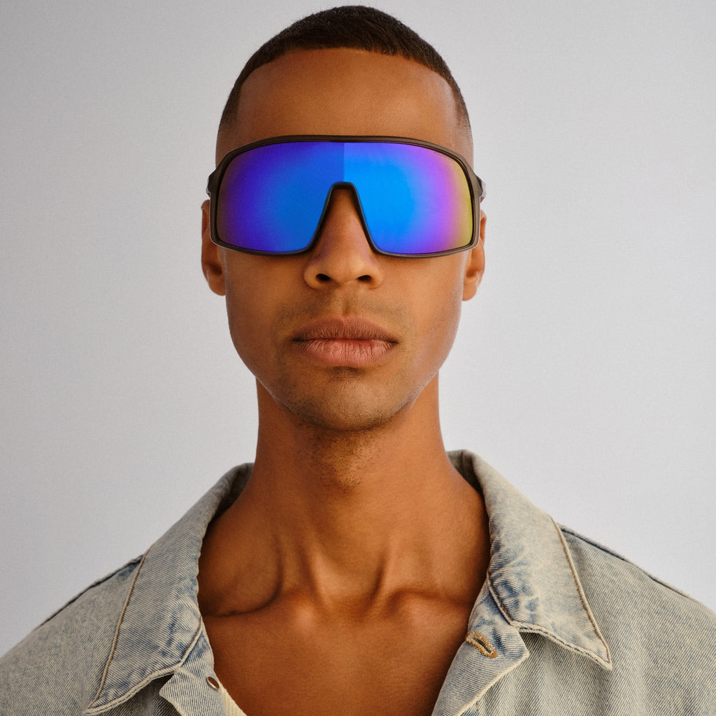  Outfield Shield Sunglasses - Grey/Neon Blue