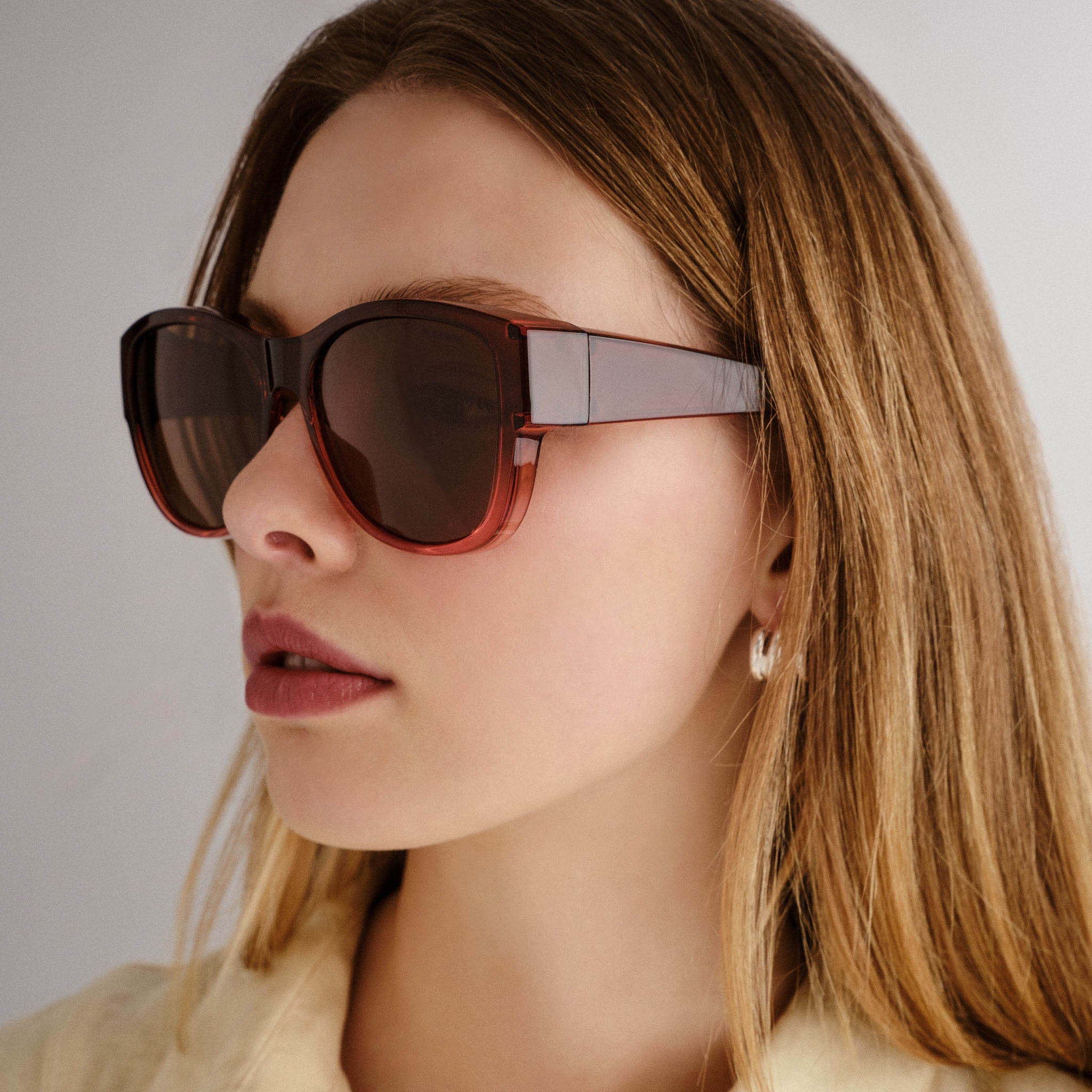  Samaria Fitover Sunglasses - Plum